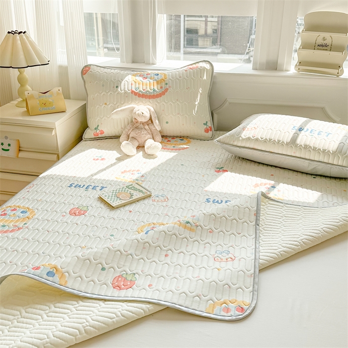 91家纺网 家纺一手货源 找家纺 慕尚家纺 2025新款凉感丝印花乳胶凉席 可口蛋糕