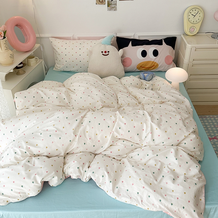 91家纺网 家纺一手货源 找家纺 昔可家纺 2024新款创意枕套全棉波点印花四件套 草莓粉樱