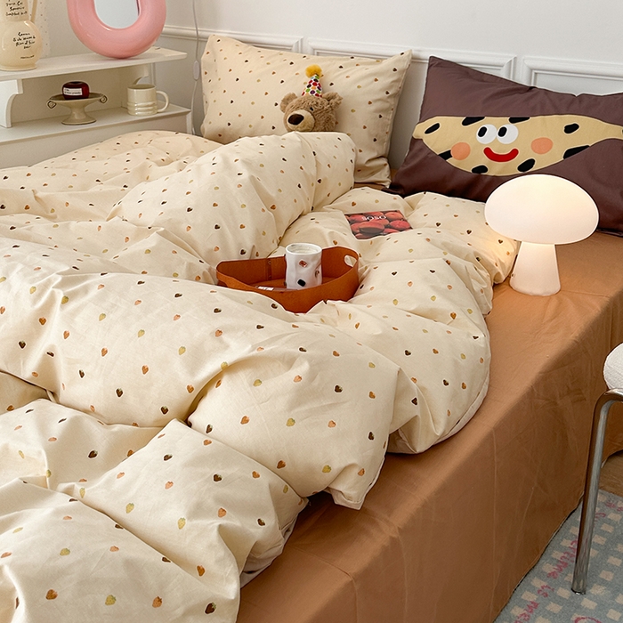 91家纺网 家纺一手货源 找家纺 昔可家纺 2024新款创意枕套全棉波点印花四件套 草莓拿铁