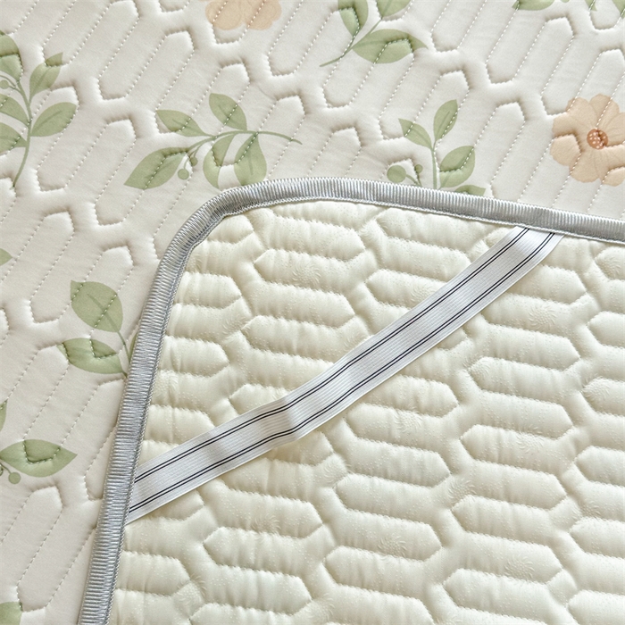 91家纺网 家纺一手货源 找家纺 慕尚家纺 2025新款凉感丝印花乳胶凉席 仙草