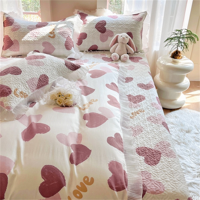 91家纺网 家纺一手货源 找家纺 添越 2024小清新韩版蕾丝花边纯棉夹棉床盖三件套全棉-怦然心动-粉