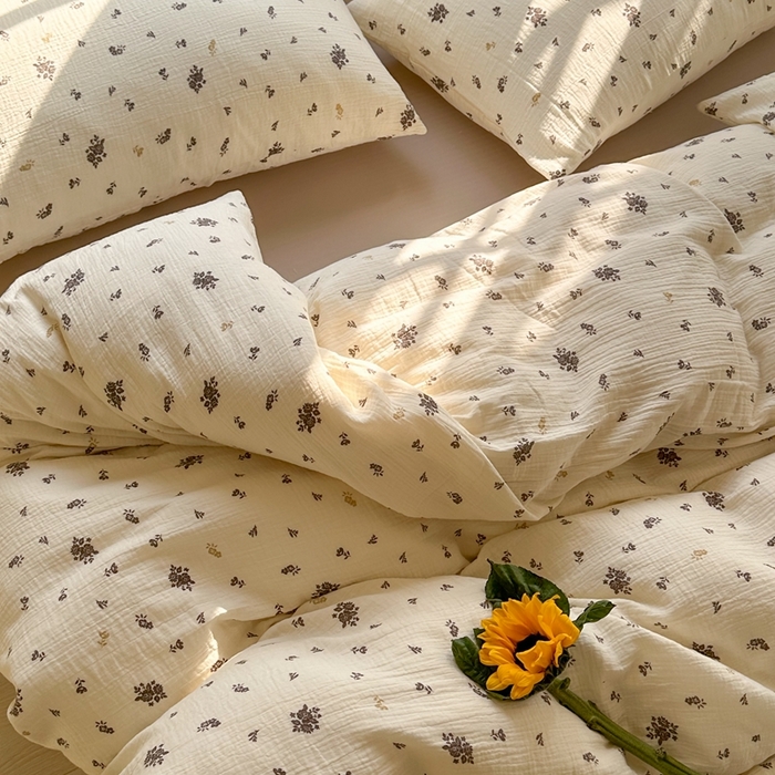 91家纺网 家纺一手货源 找家纺 洋铭区（原狠狠爱）  2024新款皱皱纱四件套 黑色蔷薇