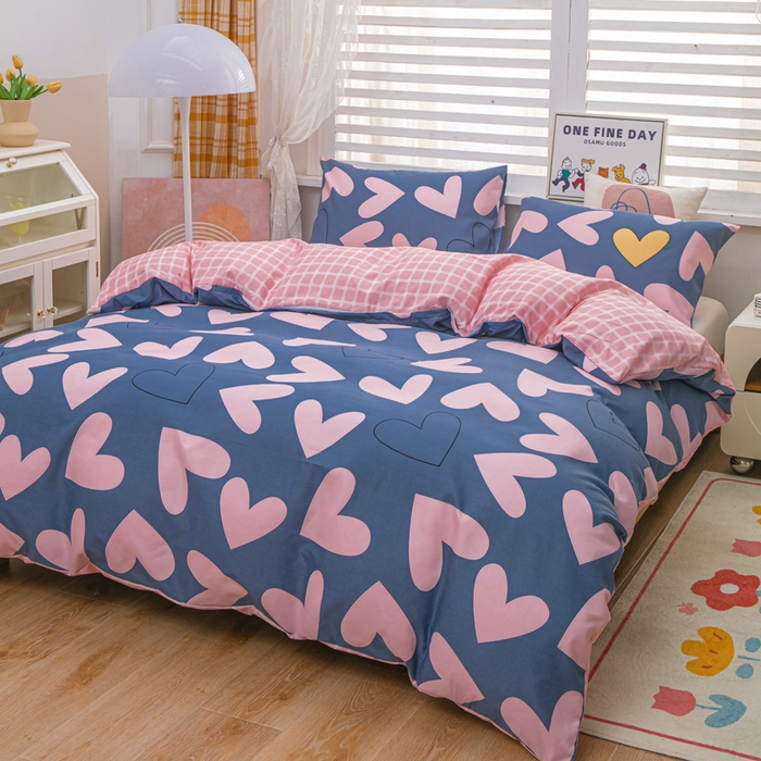 91家纺网 家纺一手货源 找家纺 莎臣豹 2025新款植物羊绒印花四件套 蓝色爱心