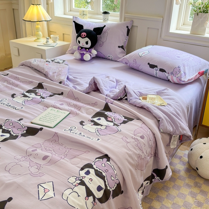 91家纺网 家纺一手货源 找家纺 梵克保罗 2024新款三丽欧卡通印花夏被系列 紫色库洛米