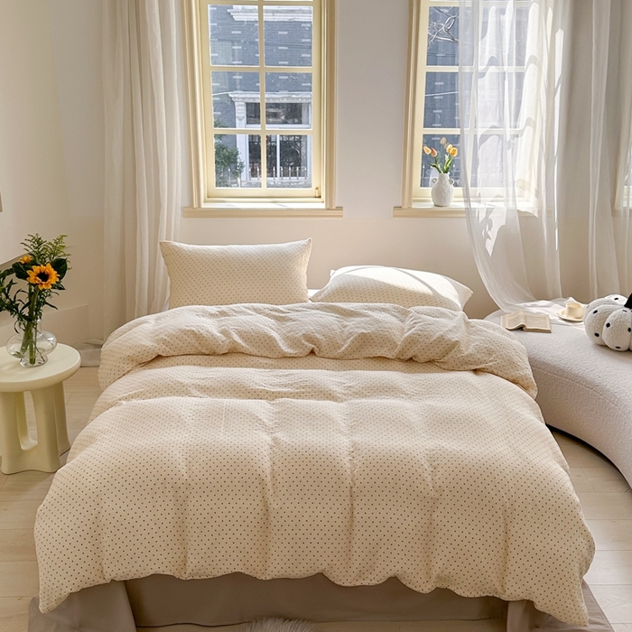 91家纺网 家纺一手货源 找家纺 洋铭区（原狠狠爱）  2024新款皱皱纱四件套 黑白波点