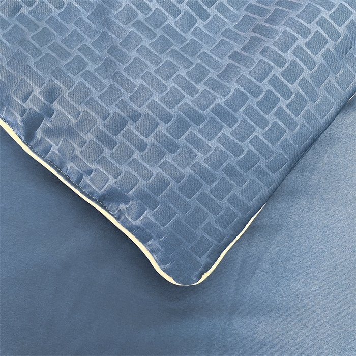 91家纺网 家纺一手货源 找家纺 古吉梦 2024新款水洗真丝提花夏被-熊猫 星空蓝