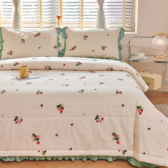 91家纺网 家纺一手货源 找家纺 金帛坊 2024新款全棉床盖夏被四件套 奶油草莓