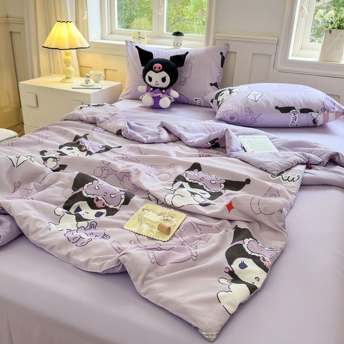 91家纺网 家纺一手货源 找家纺 梵克保罗 2024新款三丽欧卡通印花夏被系列 紫色库洛米