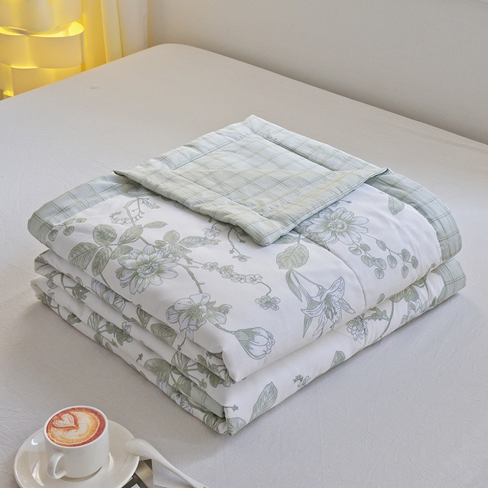 91家纺网 家纺一手货源 找家纺 （总）德芙 2024新款全棉小碎花夏被被子被芯