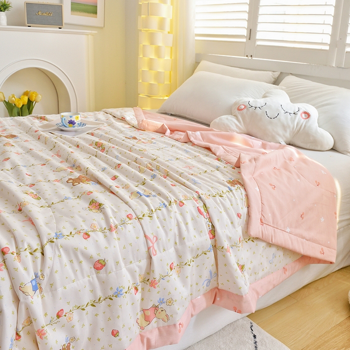 91家纺网 家纺一手货源 找家纺 德芙 2024新款全棉小碎花夏被被子被芯 竹烟波月