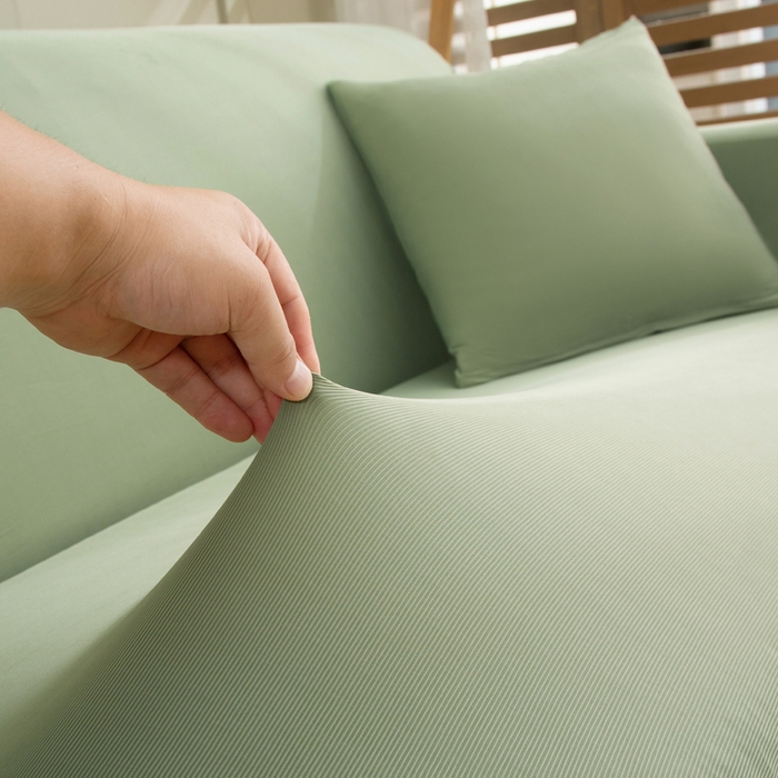 91家纺网 家纺一手货源 找家纺 兴妮雅家纺 2024新款凉感丝沙发套 凉感丝豆绿