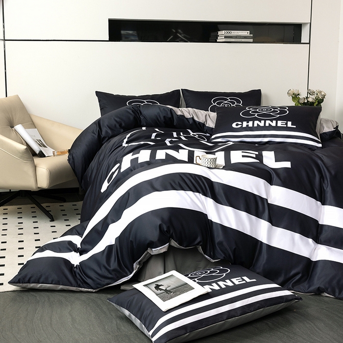 91家纺网 家纺一手货源 找家纺 摩卡家纺 2024新品水洗真丝轻奢系列 山茶-黑