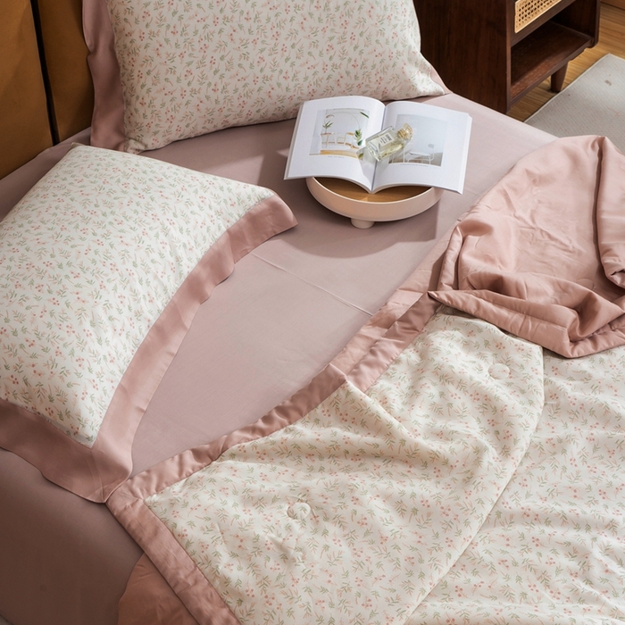 91家纺网 家纺一手货源 找家纺 黛舒家居 2024新款莱赛尔天丝大豆夏被四件套 梦瑾