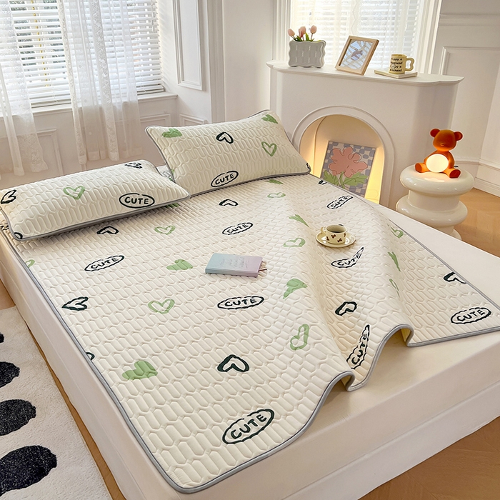 91家纺网 家纺一手货源 找家纺 福来临 2026新款印花凉感丝含胶凉席夏被三件套四件套 含胶凉席-幸运心