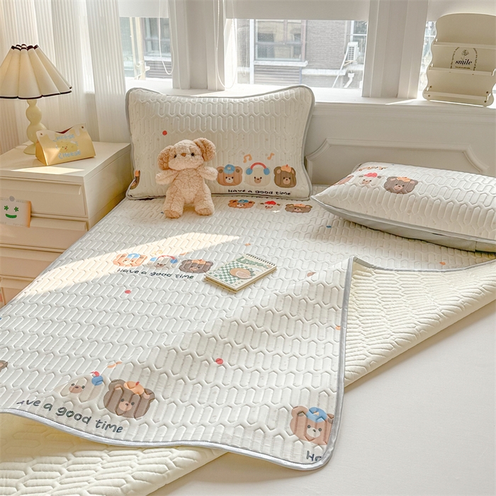 91家纺网 家纺一手货源 找家纺 慕尚家纺 2025新款凉感丝印花乳胶凉席 乐园伙伴