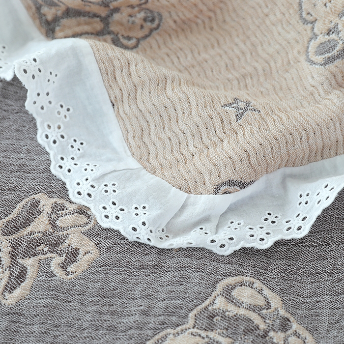 91家纺网 家纺一手货源 找家纺 朴尔毛巾被2024年新款韩式花边四层纱枕巾纯棉竹纤维加大成人纱布巾 玩具熊-咖52*78cm