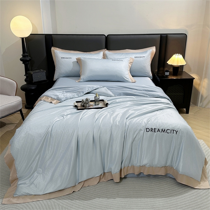 91家纺网 家纺一手货源 找家纺 古吉梦 2024新款水洗真丝提花夏被--迪梦 天空蓝+海青