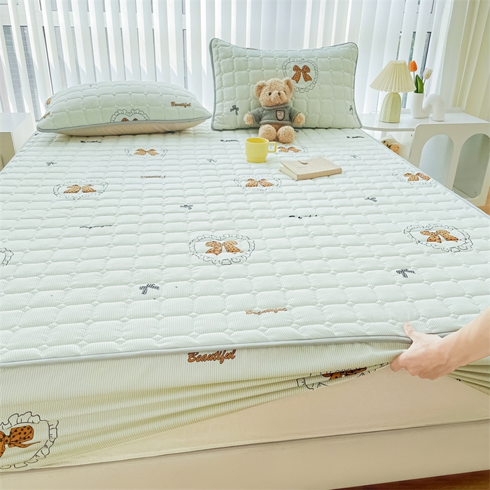 91家纺网 家纺一手货源 找家纺 恒尚居 2024新款小清新印花水洗棉大豆夹棉床笠 蝴蝶结绿