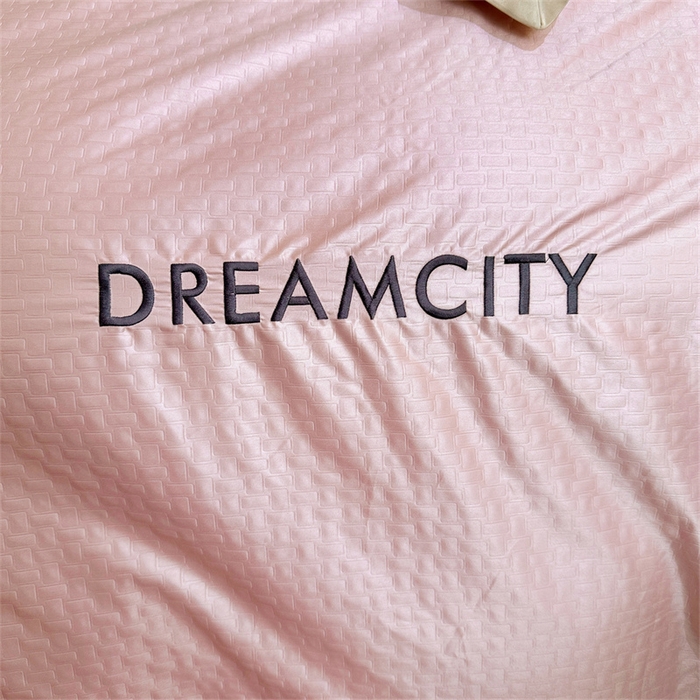 91家纺网 家纺一手货源 找家纺 古吉梦 2024新款水洗真丝提花四件套--迪梦  豆沙+山灰