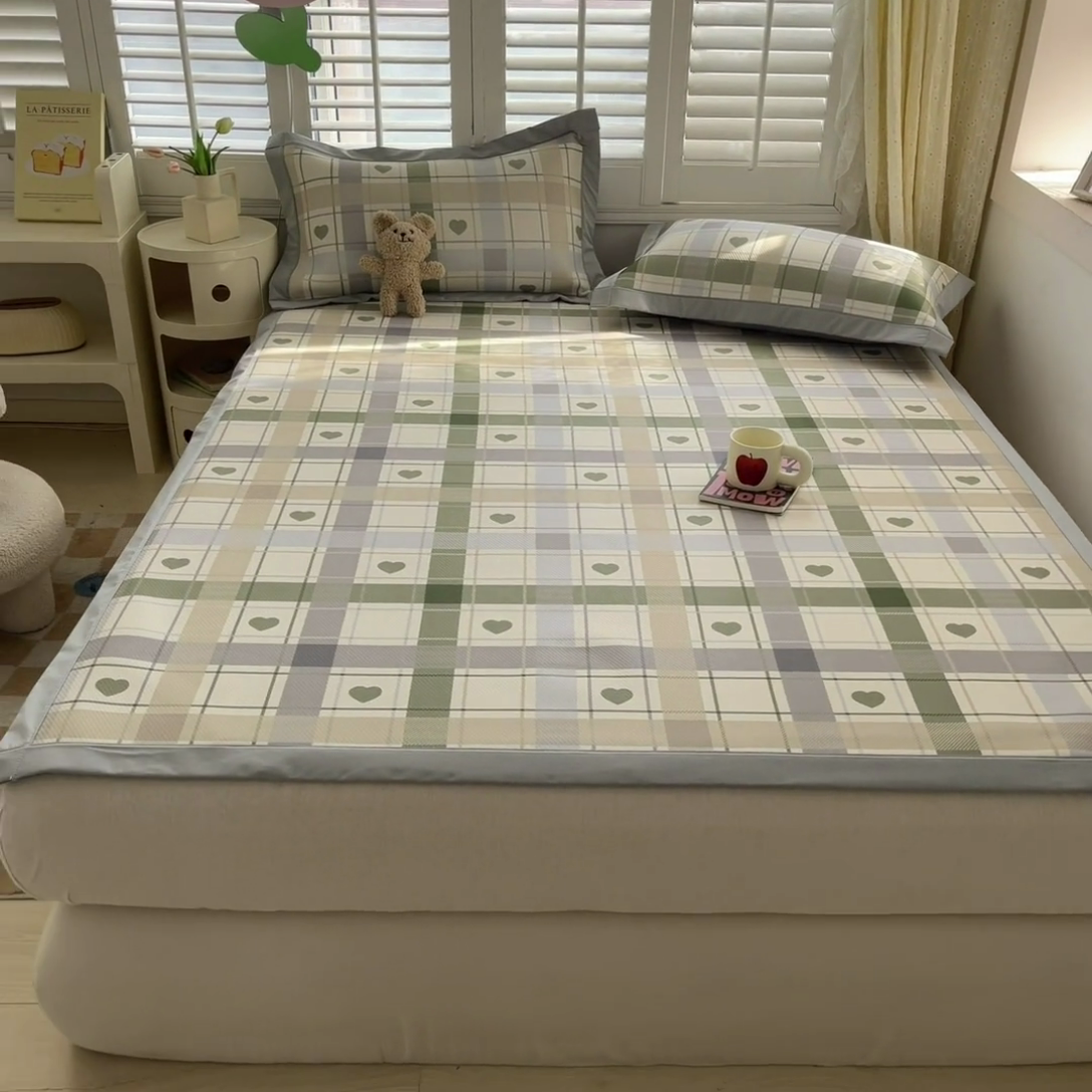 91家纺网 家纺一手货源 找家纺 星座-2025大斜纹复合冰丝凉席 爱心气泡绿