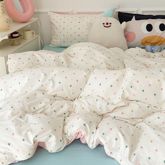 91家纺网 家纺一手货源 找家纺 昔可家纺 2024新款创意枕套全棉波点印花四件套 草莓粉樱