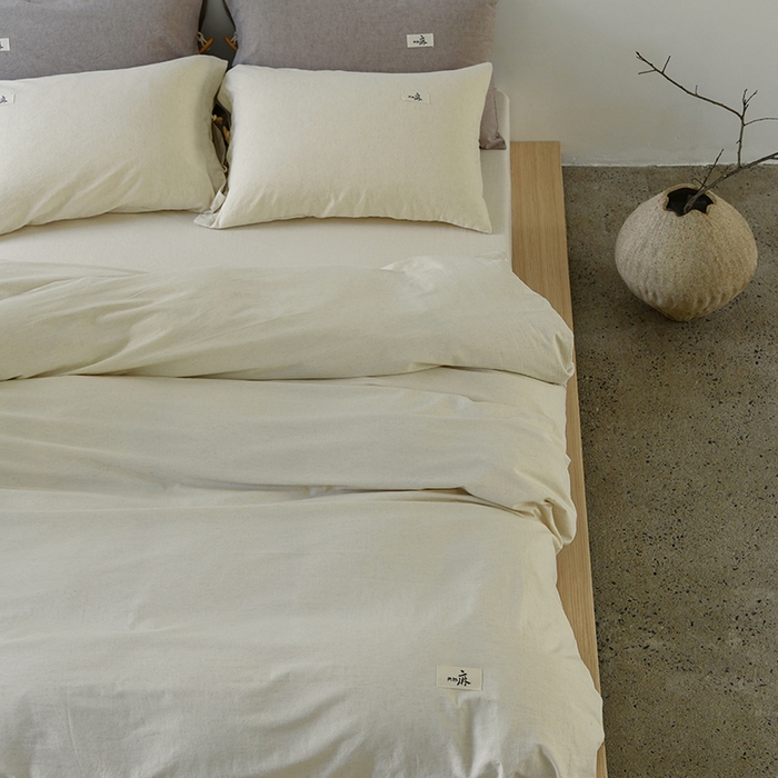 91家纺网 家纺一手货源 找家纺 山舍家居 2024 新款全棉棉麻纯色纽扣四件套 麻本色