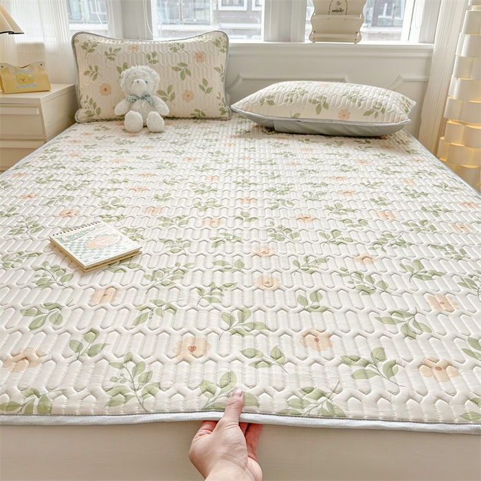 91家纺网 家纺一手货源 找家纺 慕尚家纺 2025新款凉感丝印花乳胶凉席 仙草