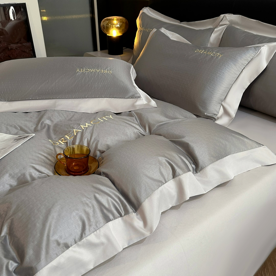 91家纺网 家纺一手货源 找家纺 古吉梦 2024新款水洗真丝提花四件套--迪梦  中灰+山灰