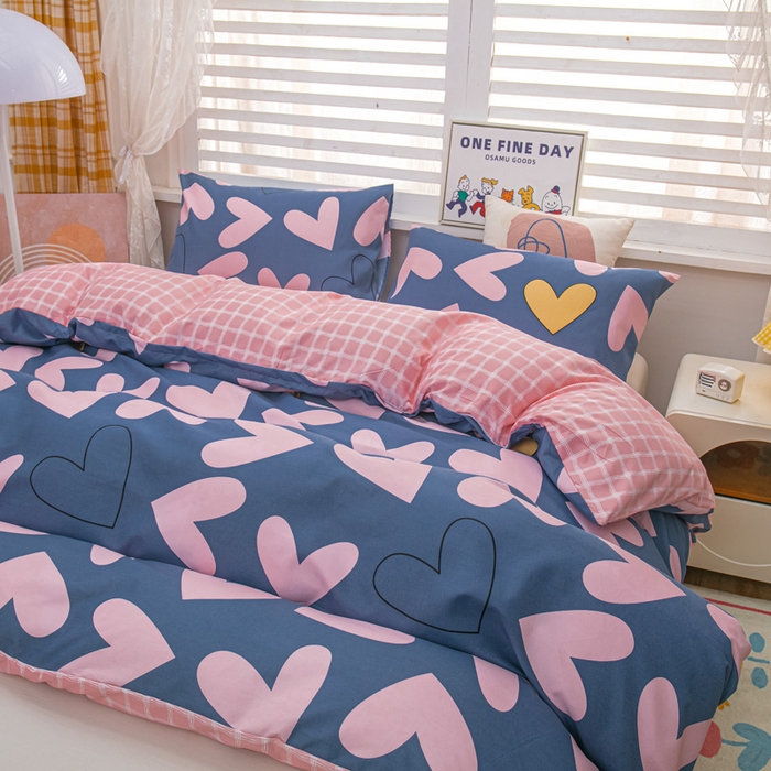 91家纺网 家纺一手货源 找家纺 莎臣豹 2025新款植物羊绒印花四件套 蓝色爱心