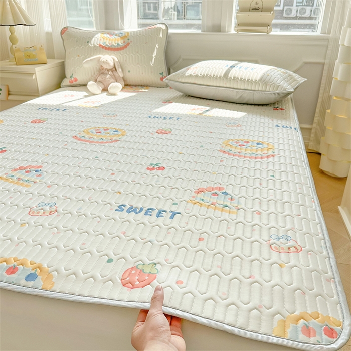 91家纺网 家纺一手货源 找家纺 慕尚家纺 2025新款凉感丝印花乳胶凉席 可口蛋糕