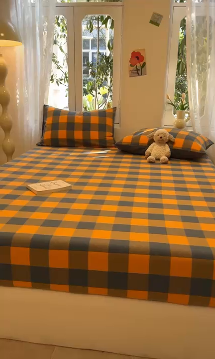 91家纺网 家纺一手货源 找家纺 蓝邻 2024新款全棉无印风全棉色织水洗棉单品床笠 格森橘中格