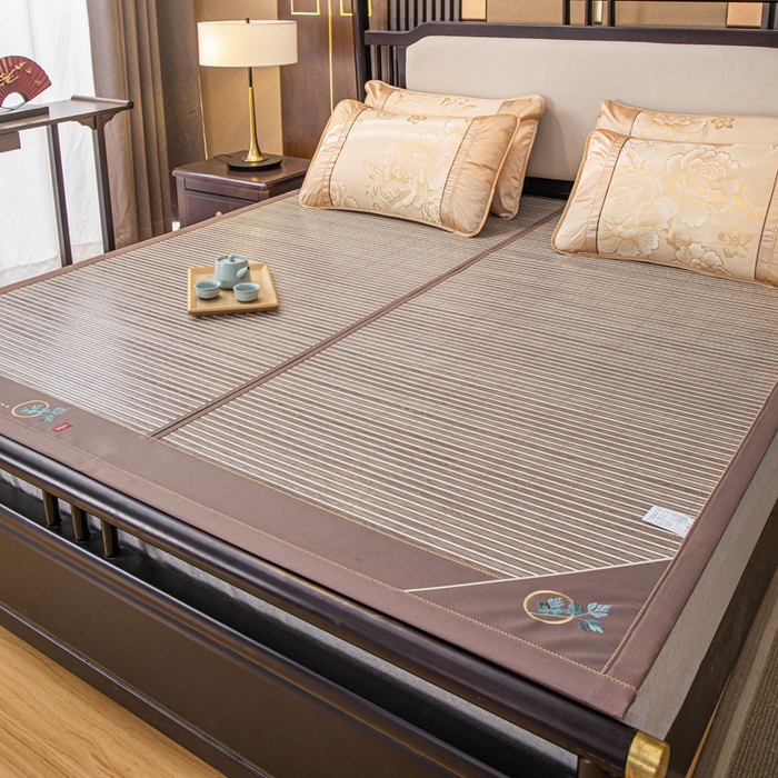 91家纺网 家纺一手货源 找家纺 新月家纺（锦威郎） 2024新款夏季竹席冰藤折叠双面席子 爱情魔方