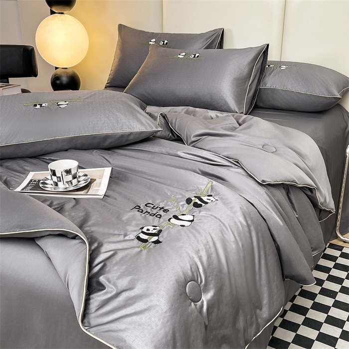 91家纺网 家纺一手货源 找家纺 古吉梦 2024新款水洗真丝提花夏被-熊猫 高级灰