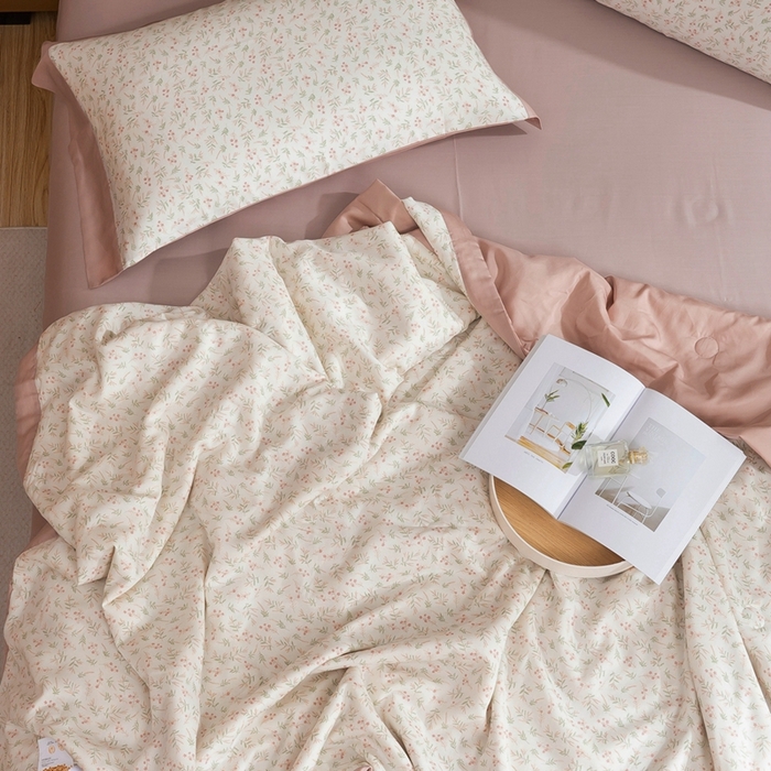 91家纺网 家纺一手货源 找家纺 黛舒家居 2024新款莱赛尔天丝大豆夏被四件套 梦瑾