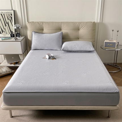 91家纺网 家纺一手货源 找家纺 （总）卡初家居（原微来） 2025新款抗菌冰豆豆花朵系列床笠床裙款凉席