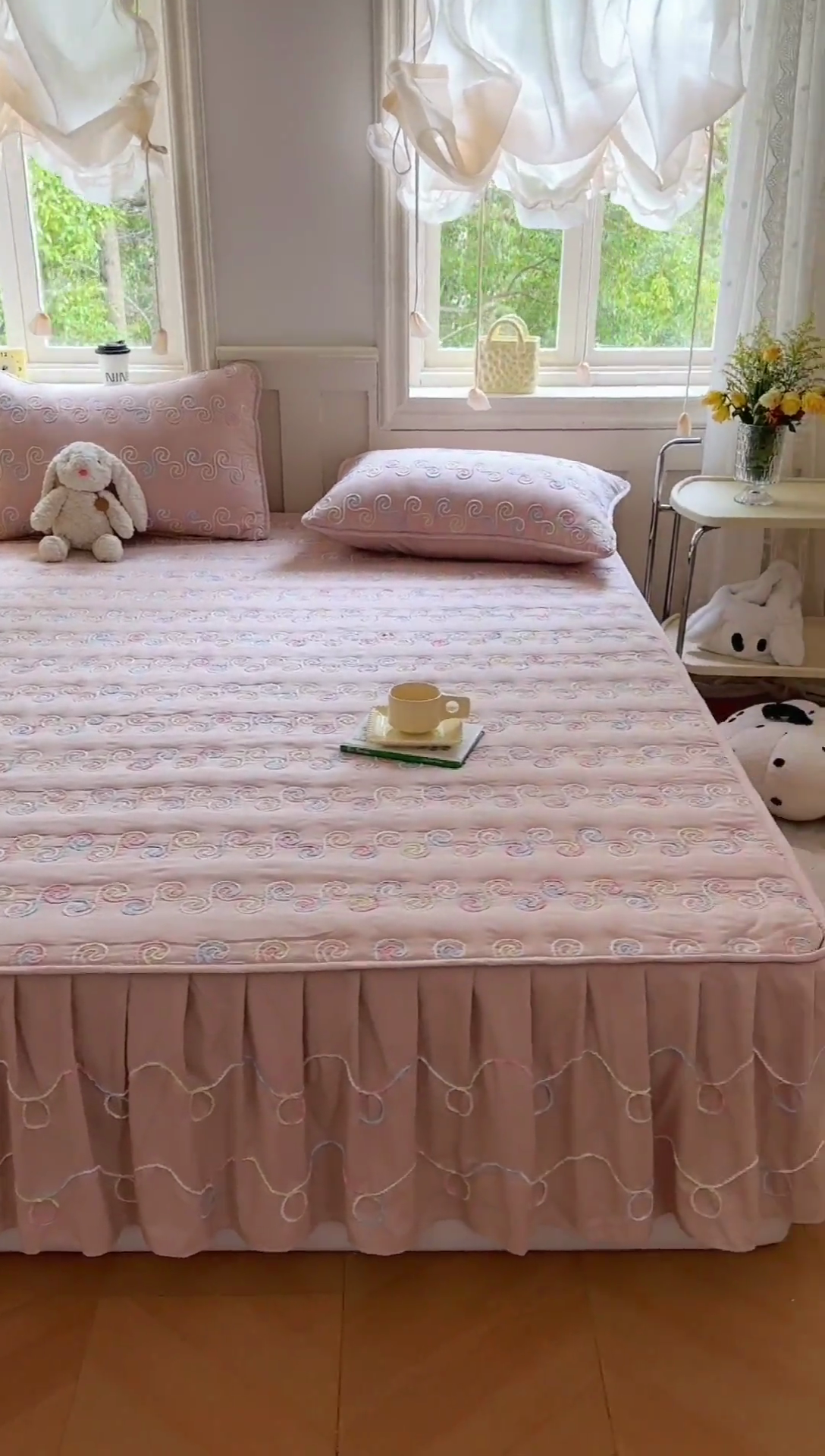 91家纺网 家纺一手货源 找家纺 尊康家纺（原磊科） 2024新款亲肤奶昔棉夹棉床裙-洛可可 洛可可-香槟金