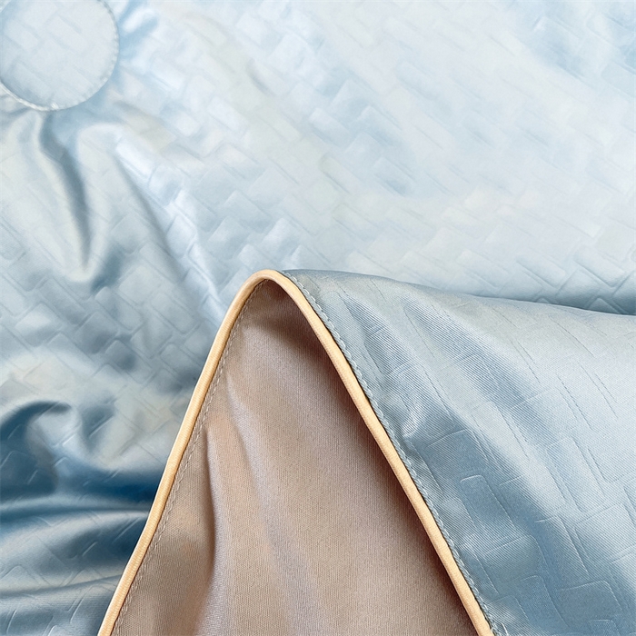 91家纺网 家纺一手货源 找家纺 古吉梦 2024新款水洗真丝提花夏被-熊猫 海青+山灰