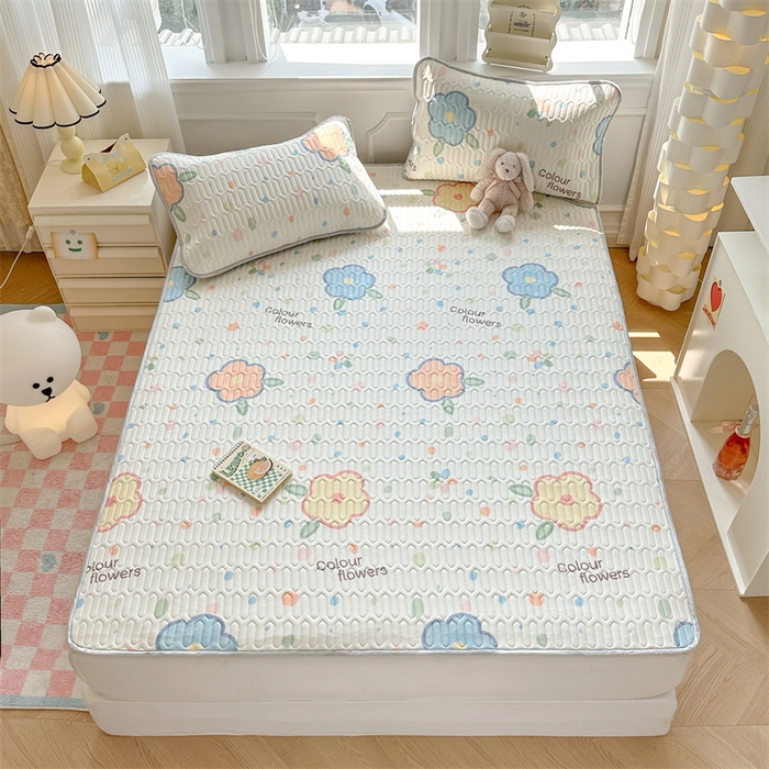 91家纺网 家纺一手货源 找家纺 慕尚家纺 2025新款凉感丝印花乳胶凉席 绿野小花