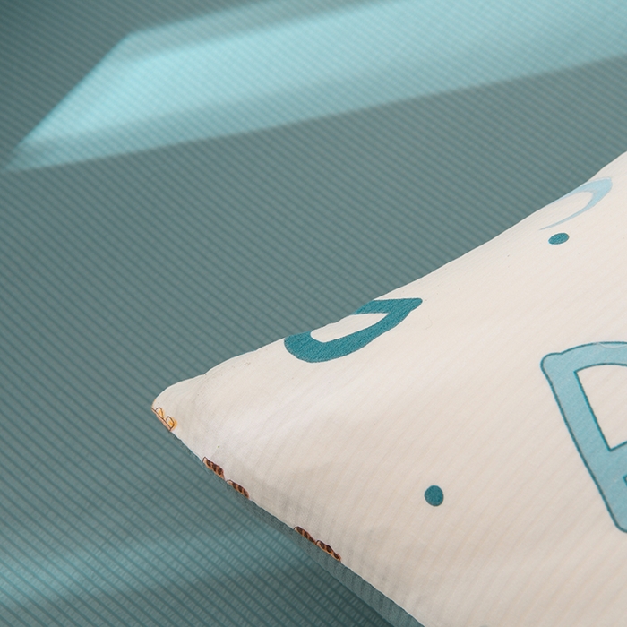 91家纺网 家纺一手货源 找家纺  盈超2024新款A类有氧提花泡泡纱床裙夏被四件套 字母恐龙