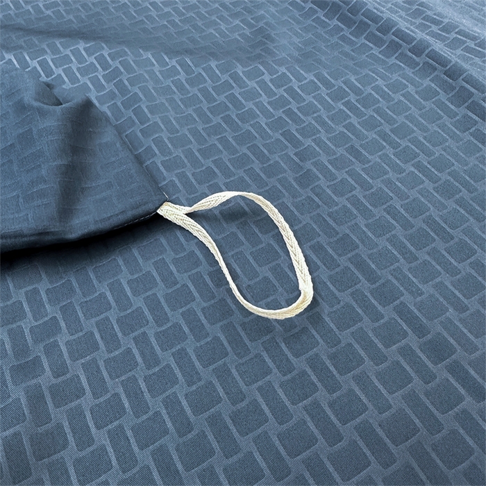 91家纺网 家纺一手货源 找家纺 古吉梦 2024新款水洗真丝提花四件套--熊猫 星空蓝