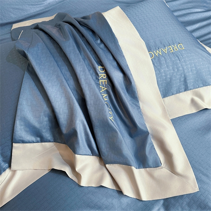 91家纺网 家纺一手货源 找家纺 古吉梦 2024新款水洗真丝提花四件套--迪梦  宾利蓝+山灰