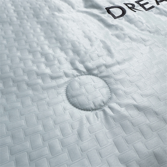 91家纺网 家纺一手货源 找家纺 古吉梦 2024新款水洗真丝提花夏被--迪梦 天空蓝+海青