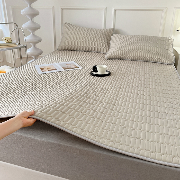 91家纺网 家纺一手货源 找家纺 福来临 2025新款印花凉感丝含胶凉席夏被三件套四件套 含胶凉席-浅紫色