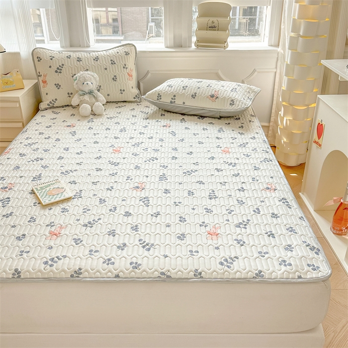 91家纺网 家纺一手货源 找家纺 慕尚家纺 2025新款凉感丝印花乳胶凉席 兔稚