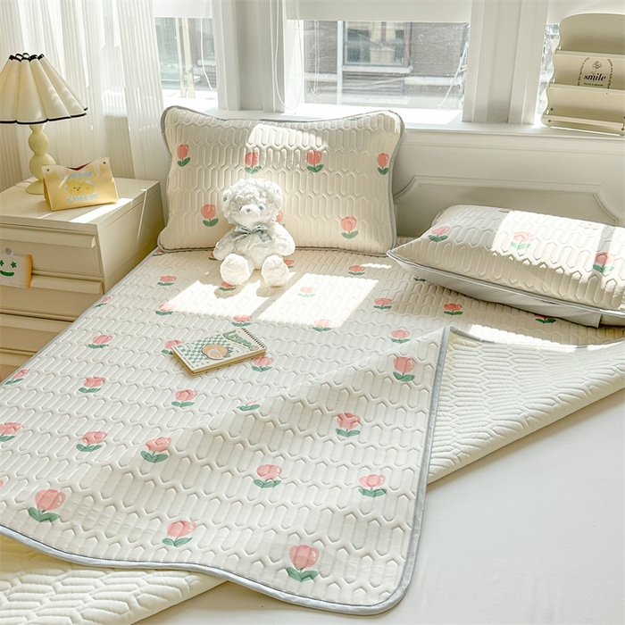 91家纺网 家纺一手货源 找家纺 慕尚家纺 2025新款凉感丝印花乳胶凉席 郁金香