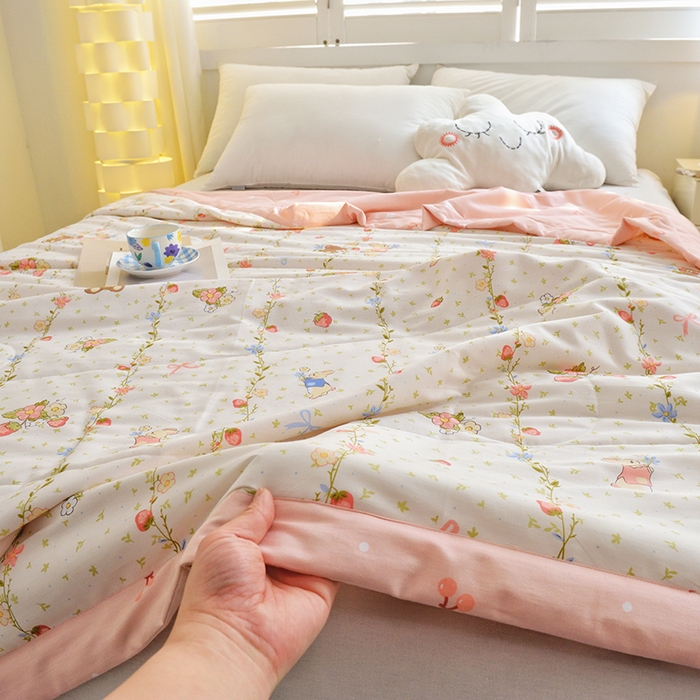 91家纺网 家纺一手货源 找家纺 德芙 2024新款全棉小碎花夏被被子被芯 竹烟波月