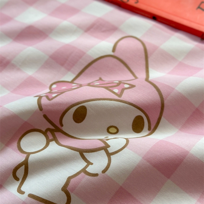 91家纺网 家纺一手货源 找家纺 大彩 2024新款全棉豆豆绒大豆夏凉被 粉格美乐蒂