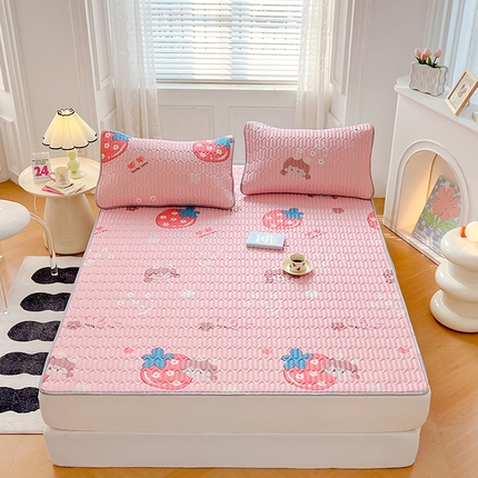 91家纺网 家纺一手货源 找家纺 福来临 2025新款印花凉感丝含胶凉席夏被三件套四件套 含胶凉席-草莓