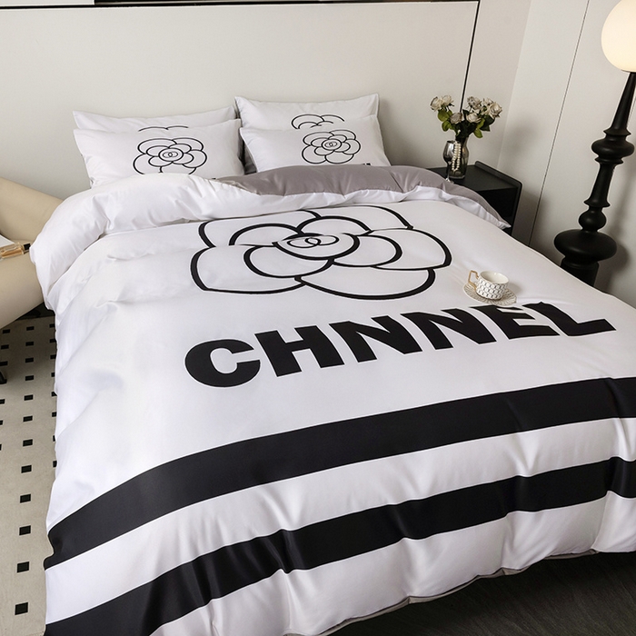 91家纺网 家纺一手货源 找家纺 摩卡家纺 2024新品水洗真丝轻奢系列 山茶-白