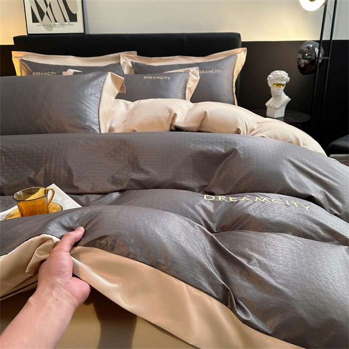 91家纺网 家纺一手货源 找家纺 古吉梦 2024新款水洗真丝提花四件套--迪梦  高级灰+奶茶